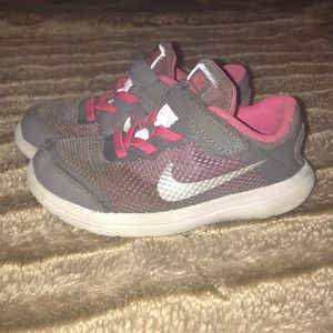 Girls Nike shoes